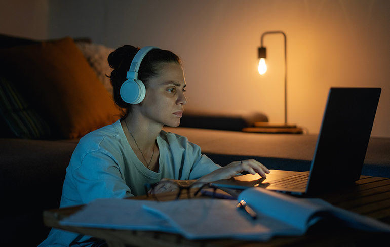 Logging Off in a Hybrid Workplace